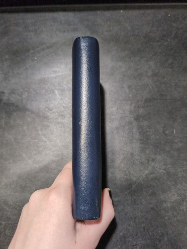 Holy Bible 1994 Snap Close Leather Bound Christian Religious Book