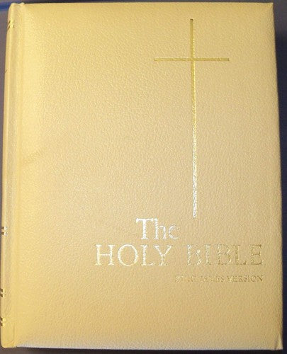 Holy Bible Good Counsel Publishing Company 1965 [Leather Bound] unknown author