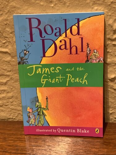 The Roald Dahl Collection 8 Book Paperback Box Set- Excellent Condition