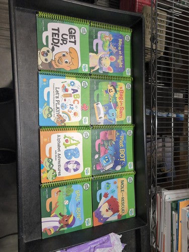 LeapFrog LeapReader Electronic Reading System with 8 Books Learning Set