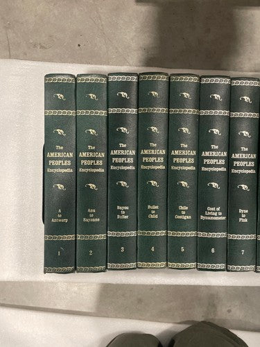 American Peoples Encyclopedia Bicentennial Edition 1975 Complete Set Vintage Ref