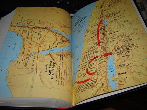 Vietnamese Bible FL Edition Paperback - Vietnamese Language Holy Scripture
