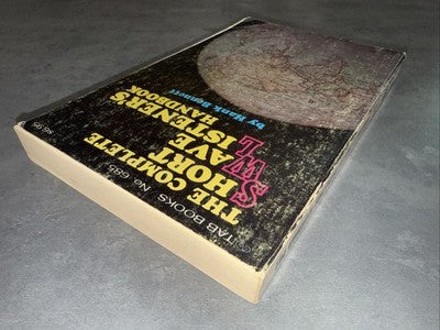 Complete Shortwave Listeners Handbook by Hank Bennet (1974, Paperback)