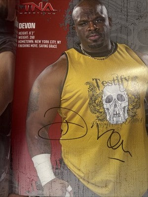 TNA Impact 10 Years of Wrestling and 2011 Program featuring HULK- SIGNED by many