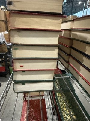 Lot of 150 The Romance Treasury Association Hardback Novels Harlequin Set Decor