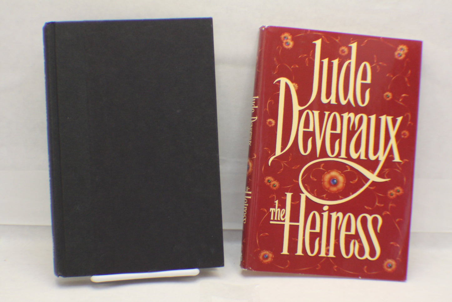 The Heiress [Hardcover] Deveraux, Jude