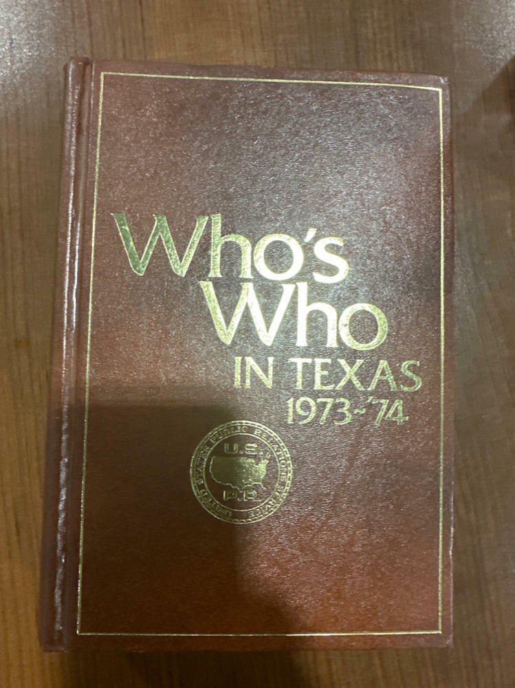 Who's Who in Texas 1973-74 U.S. Public Relations Services - Very Good