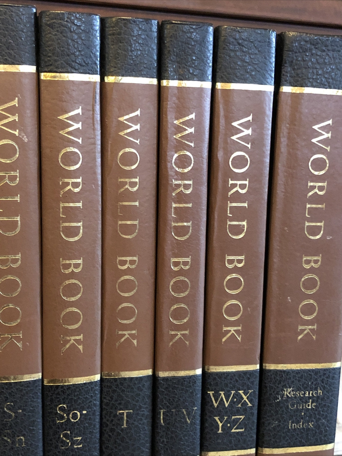 Vintage Hard Cover World Book Encyclopedia 1977 Complete 22 Volume Set