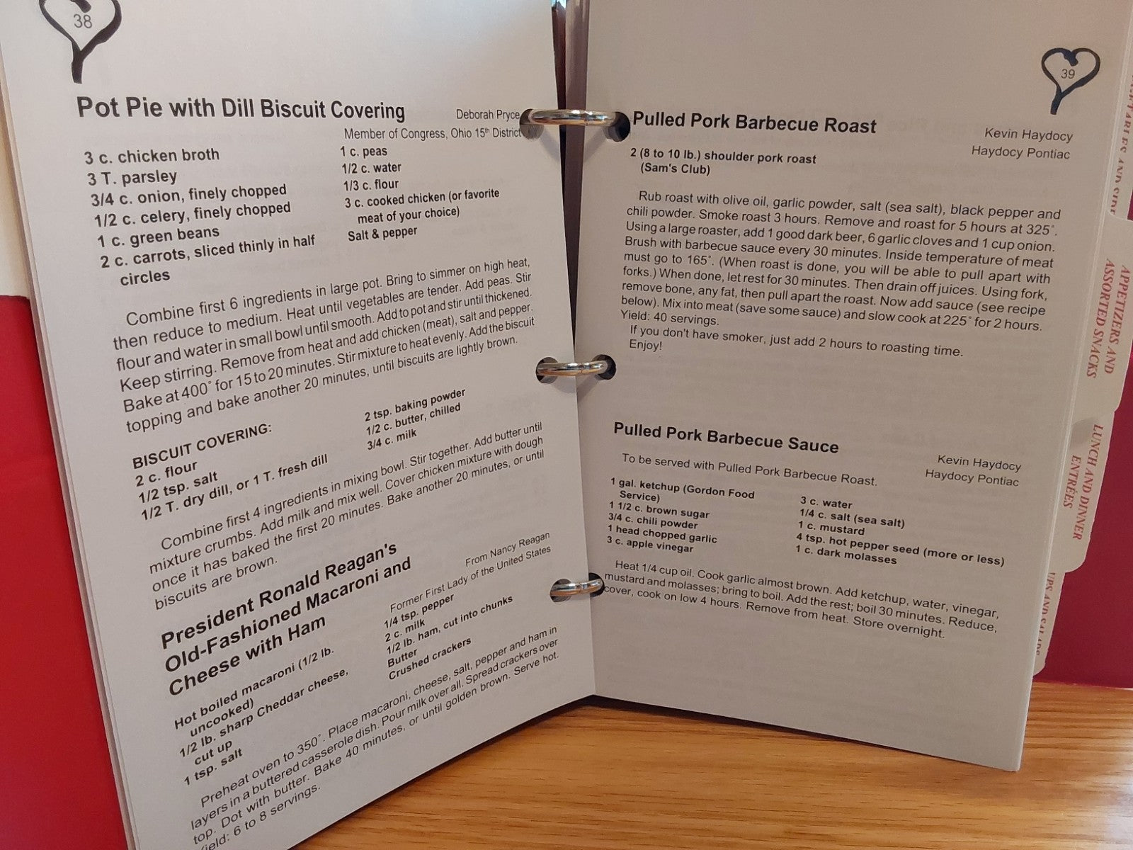Ronald McDonald House Commemorative Cookbook Binder 2005 Columbus Ohio