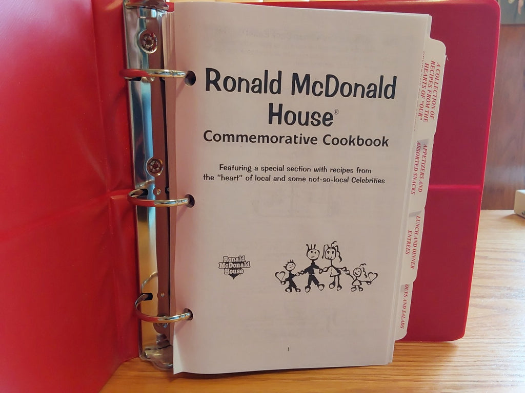 Ronald McDonald House Commemorative Cookbook Binder 2005 Columbus Ohio