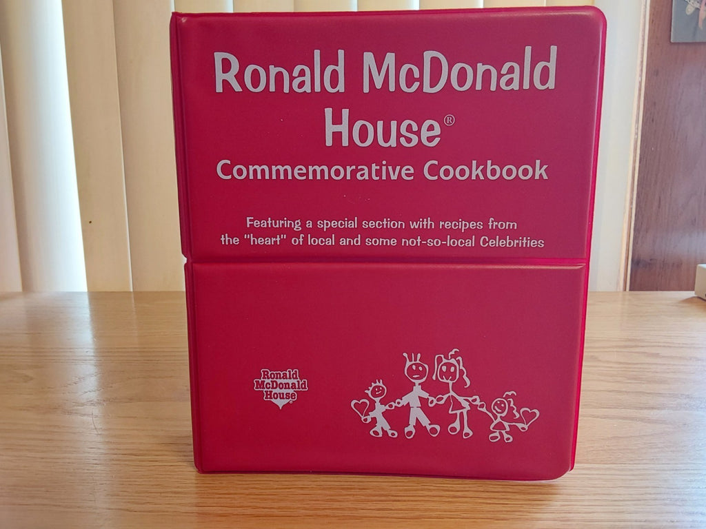Ronald McDonald House Commemorative Cookbook Binder 2005 Columbus Ohio